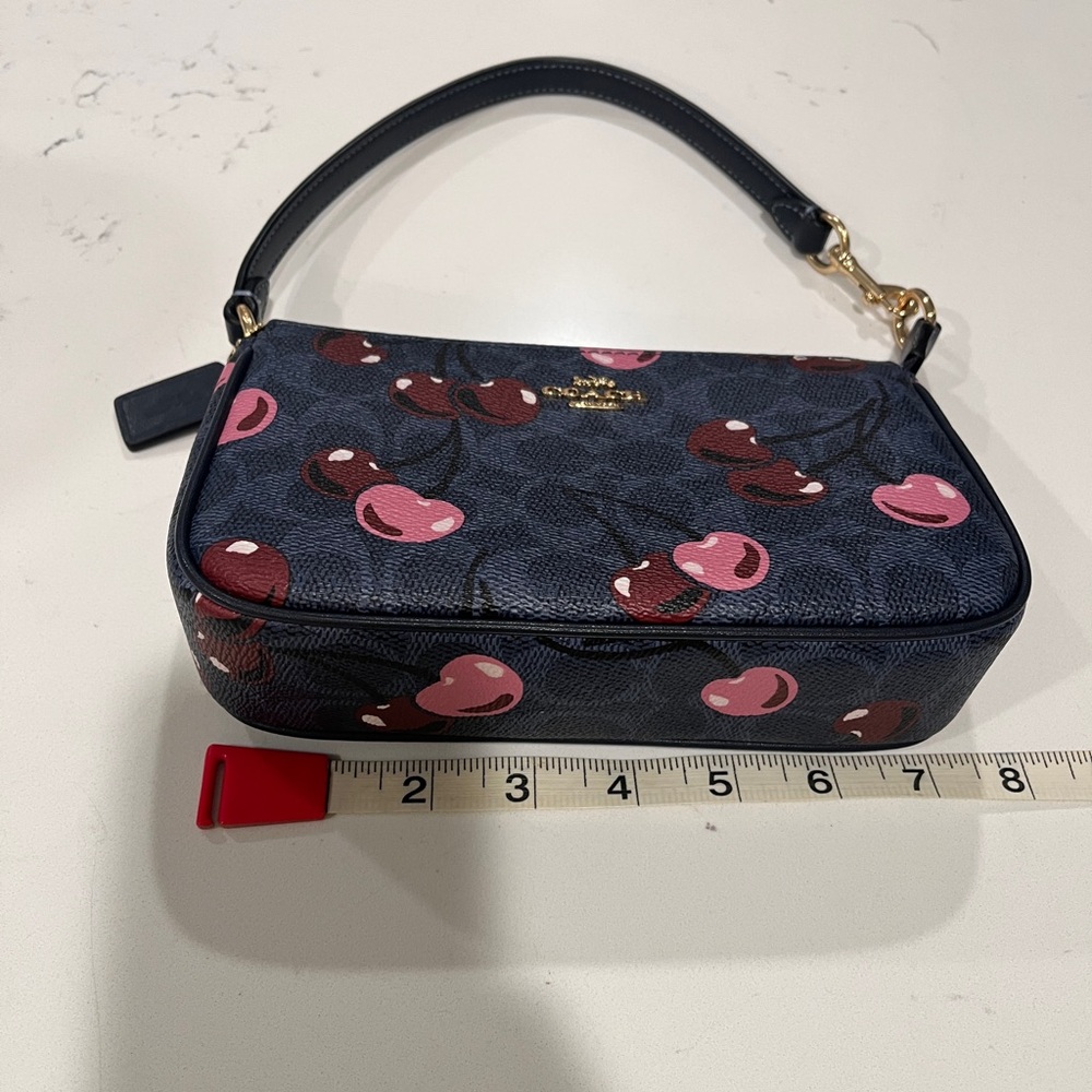🍒 New! Coach! - Picture 16 of 17